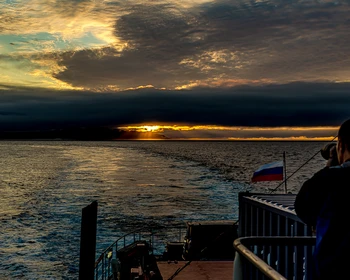 Кунашир и прибытие на Шикотан, закат у Малокурильского маяка