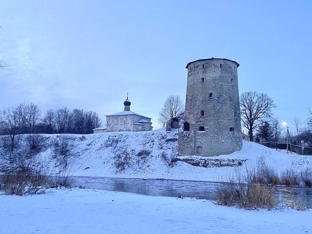 Псков в лицах, сюжетах и легендах (на вашем авто) (Максим)