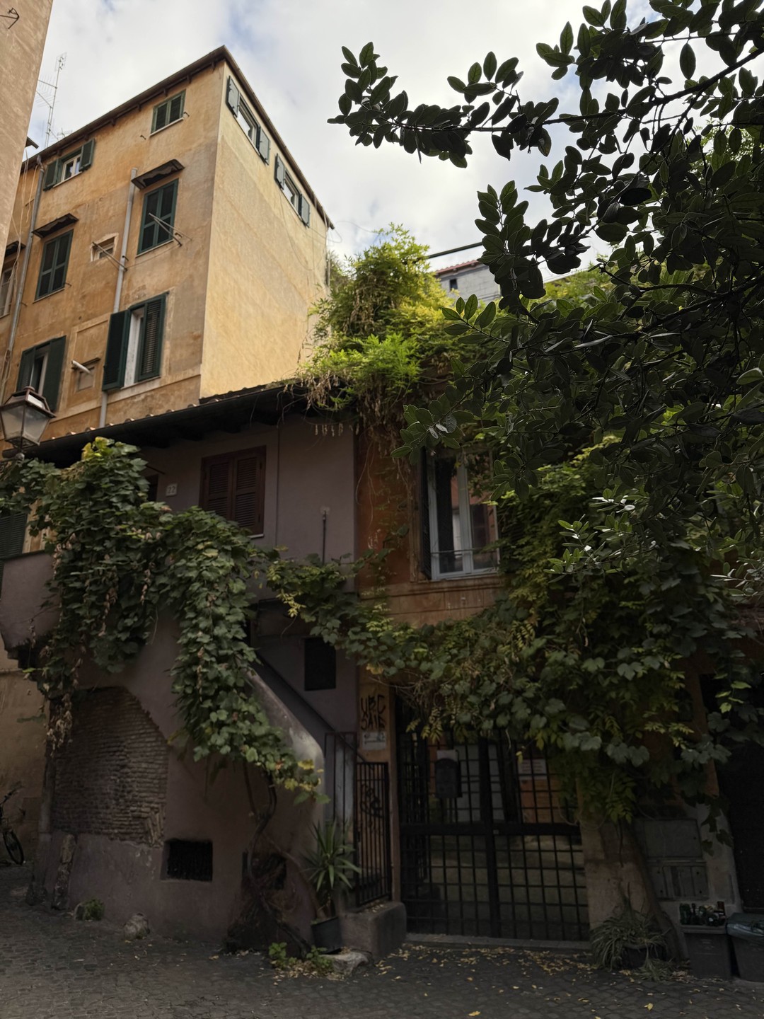 Пожалуй, лучшая моя экскурсия по Риму в этот раз! Анастасия рассказывает удивительно живо, нескучно и глубоко!