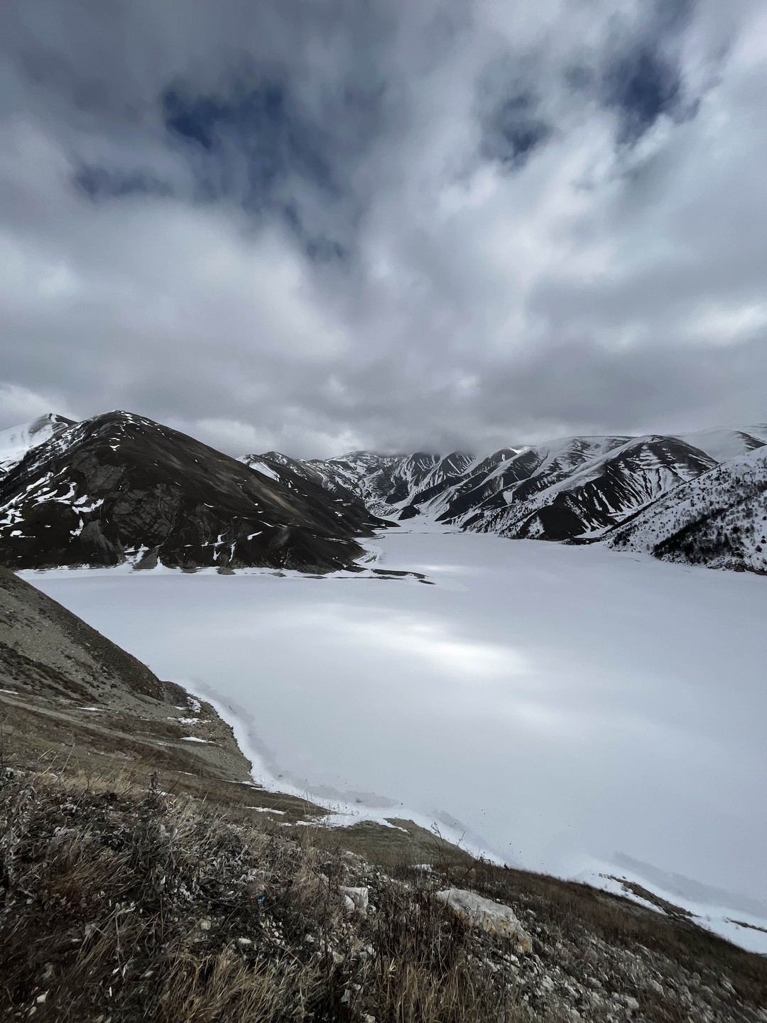 Тур очень понравился, достаточно насыщенный получился, посмотрели много интересных мест и локаций. Хамзат-опытный гид, рассказал много