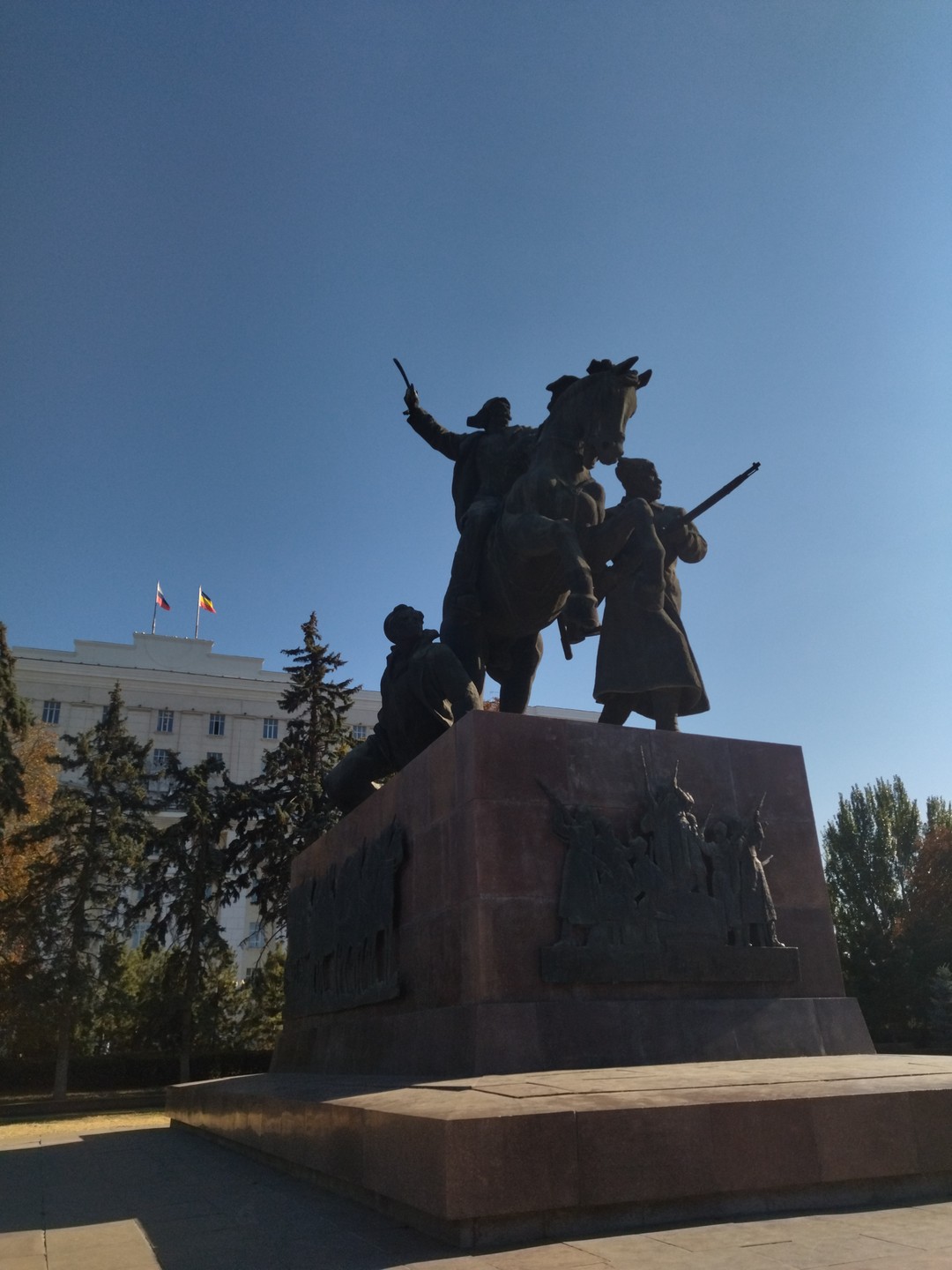 В Ростове -на -Дону была проездом на несколько часов, заказала экскурсию у Сергея. Экскурсия автомобильно -