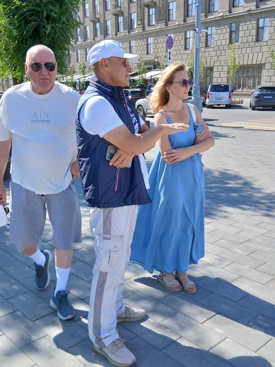 Отличная фирма и экскурсия!!! Отдельное спасибо экскурсоводу Андрею!!! Были с двумя детьми, очень понравилось!!! С удовольствием