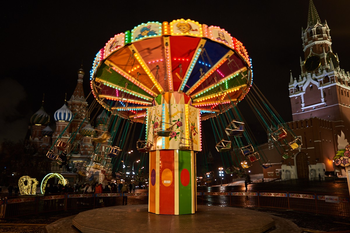 Огни и сюжеты новогодней Москвы (13/15)