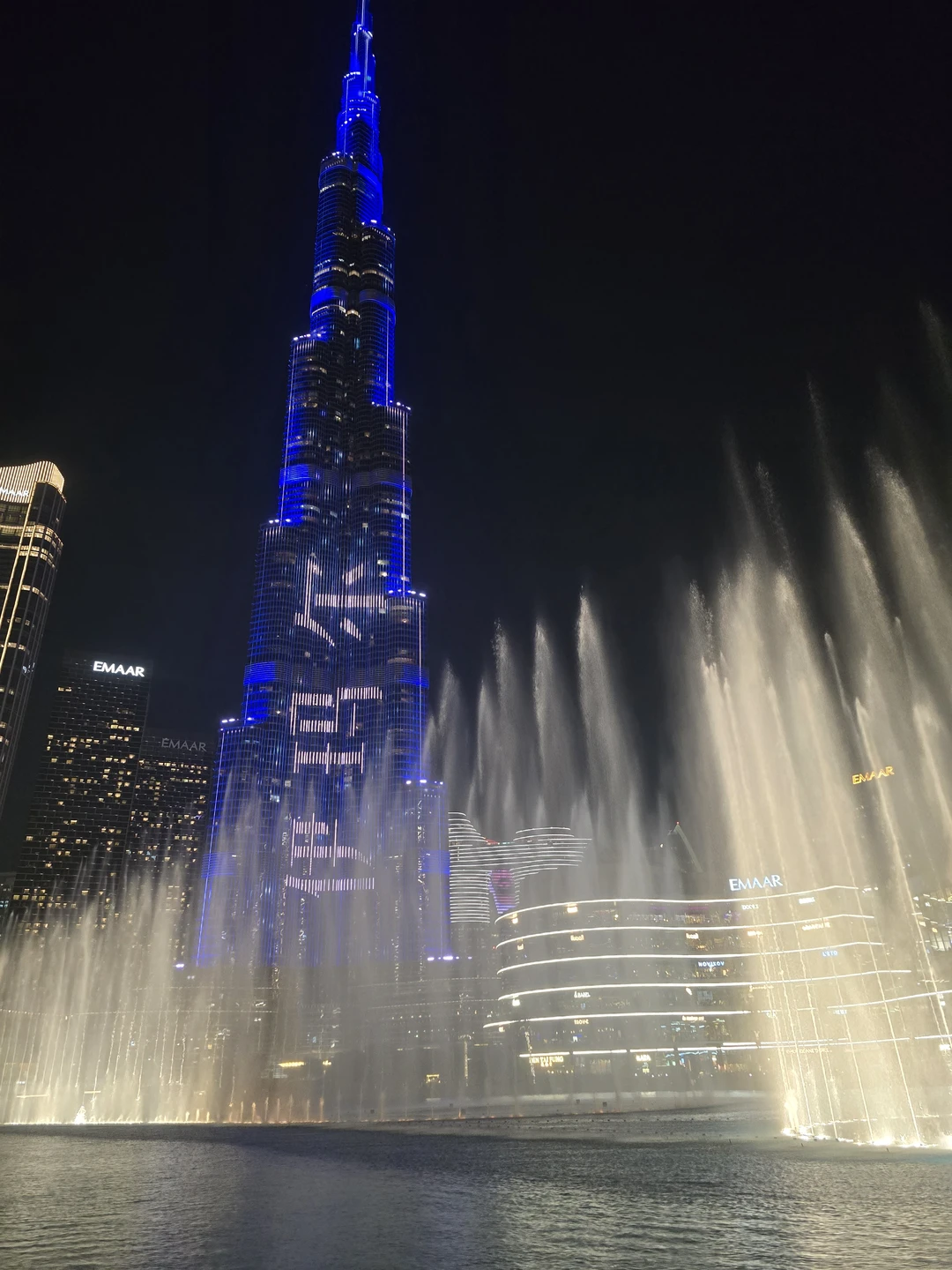 Взяла тур по Дубаю,очень понравилось,день пролетел не заметно. Посмотрели много мест,наш гид хорошо знает историю,всю дорогу