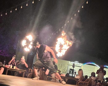 Море, колесо обозрения и сафари в пустыне