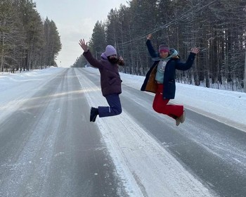 Встреча, переезд в Листвянку, прогулка и релакс