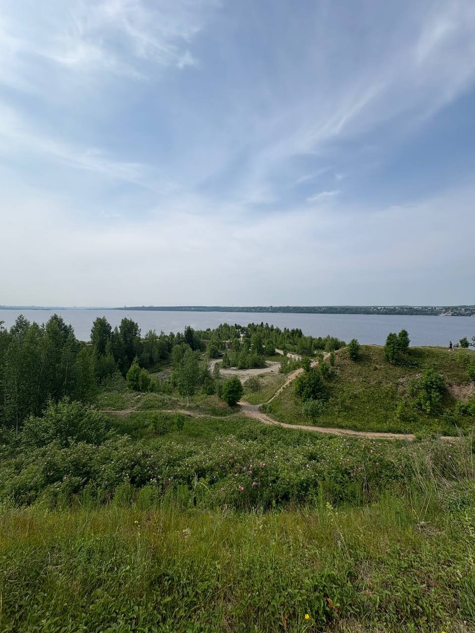 Интересная экскурсия, видовая, природа 🤩 организатор Дмитрий очень хорошо оценивает возможности и пожелания посетителей. Делал прекрасные