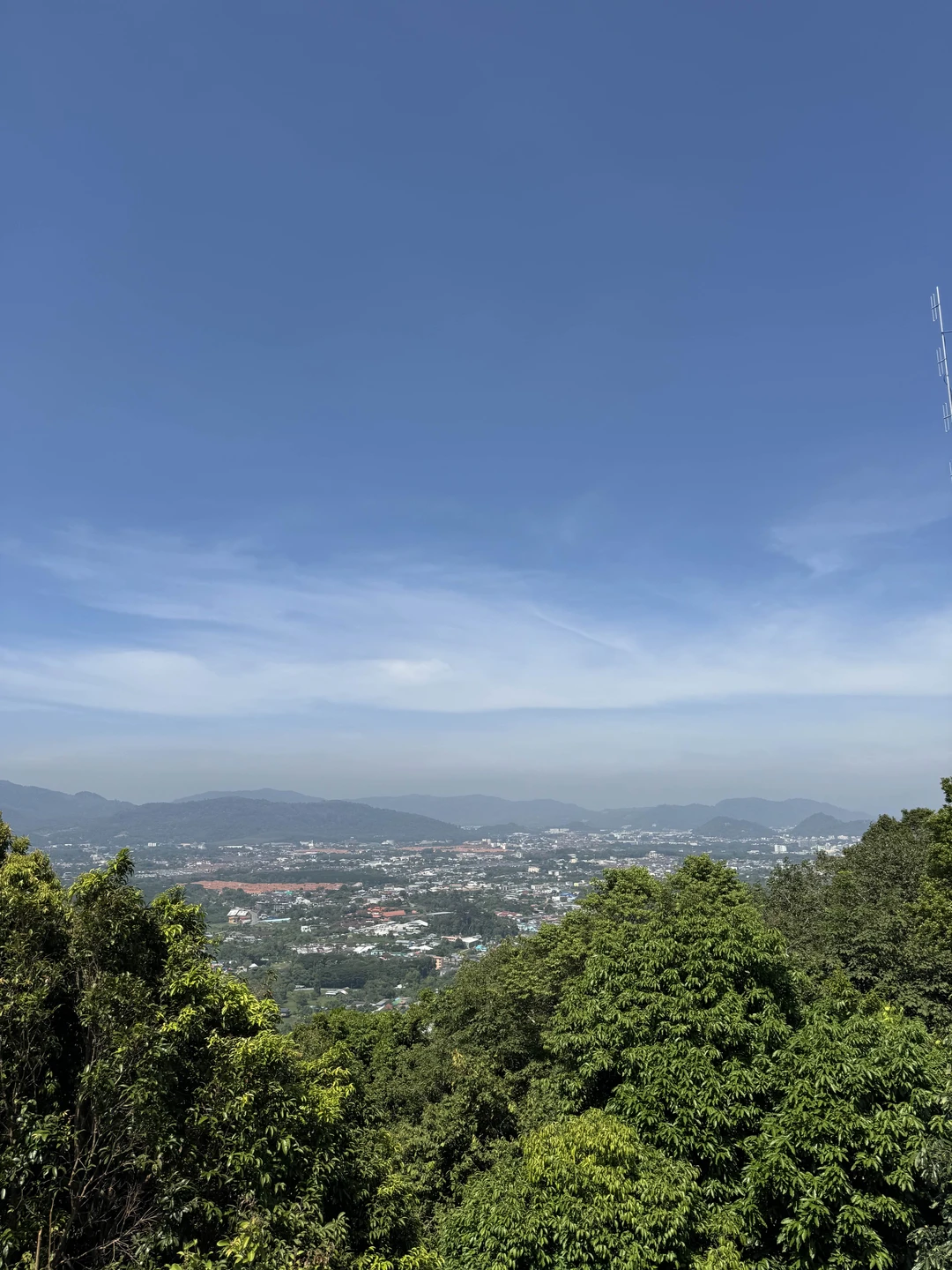 Сегодня мы были на экскурсии с Владимиром - все прошло очень интересно, а главное душевно, за