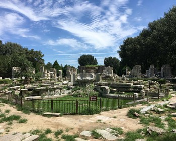 Летний дворец, парк «Юаньминъюань» и университеты