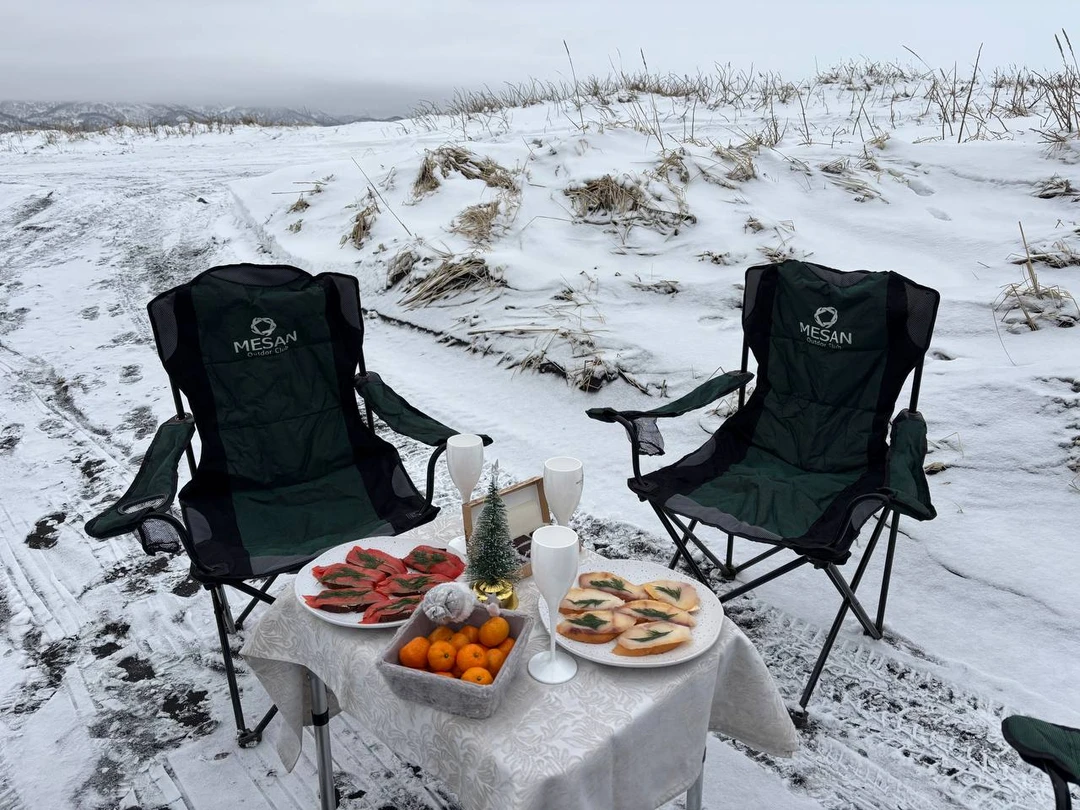 Хочу поблагодарить Сергей за увлекательное путешествие на Халактырский пляж. Все было на высоте!) По дороге на