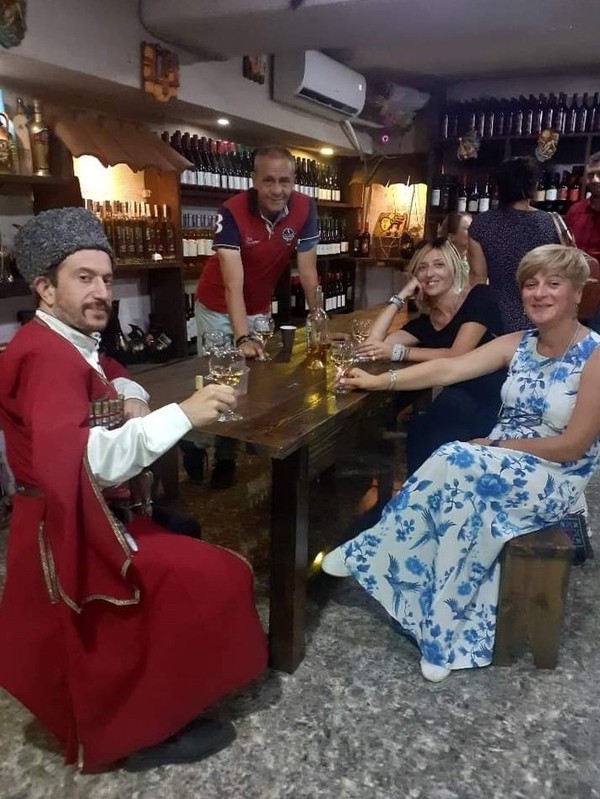 Персональный отпуск в Кахетии: шато, еда, вино - всё включено