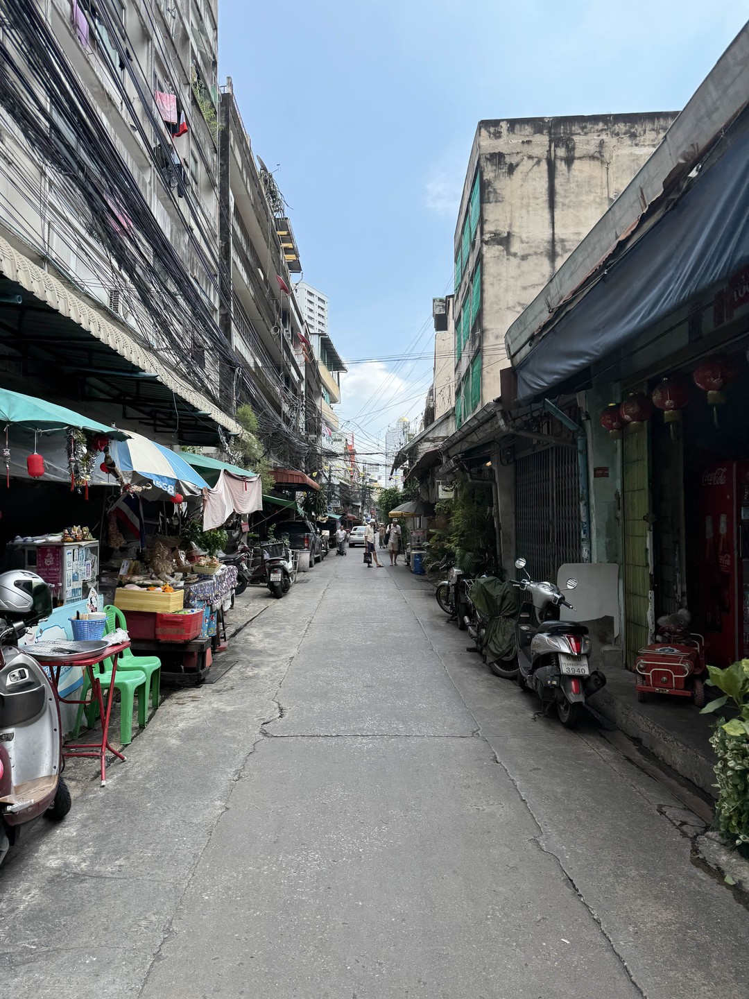 Отличная экскурсия для знакомства с таким многогранным и немного пугающим неопытных путешественников городом, как Бангкок. Как