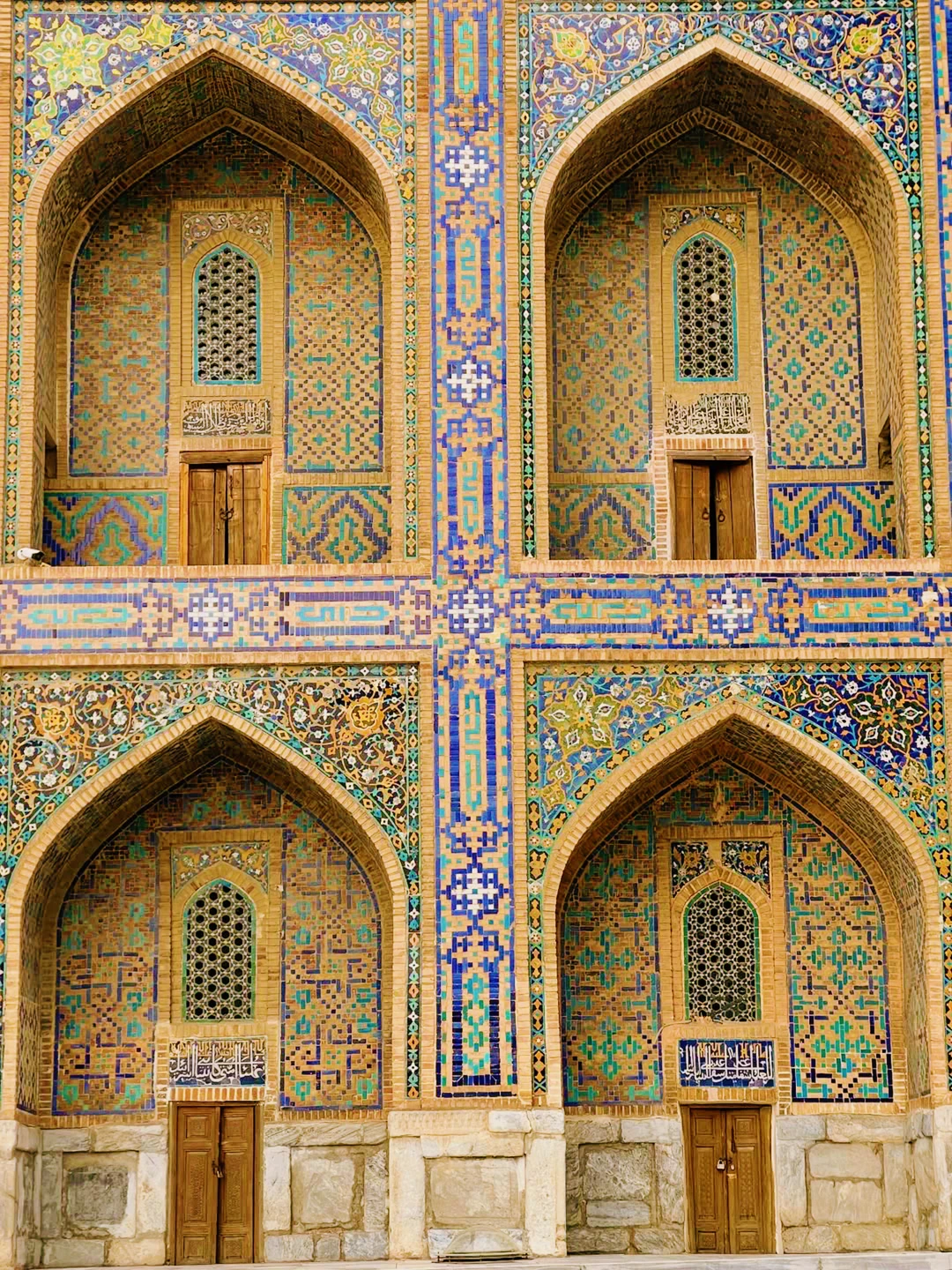 Хочу выразить искреннюю благодарность Парвизу за невероятную экскурсию! С первых минут понимаешь, что перед тобой человек