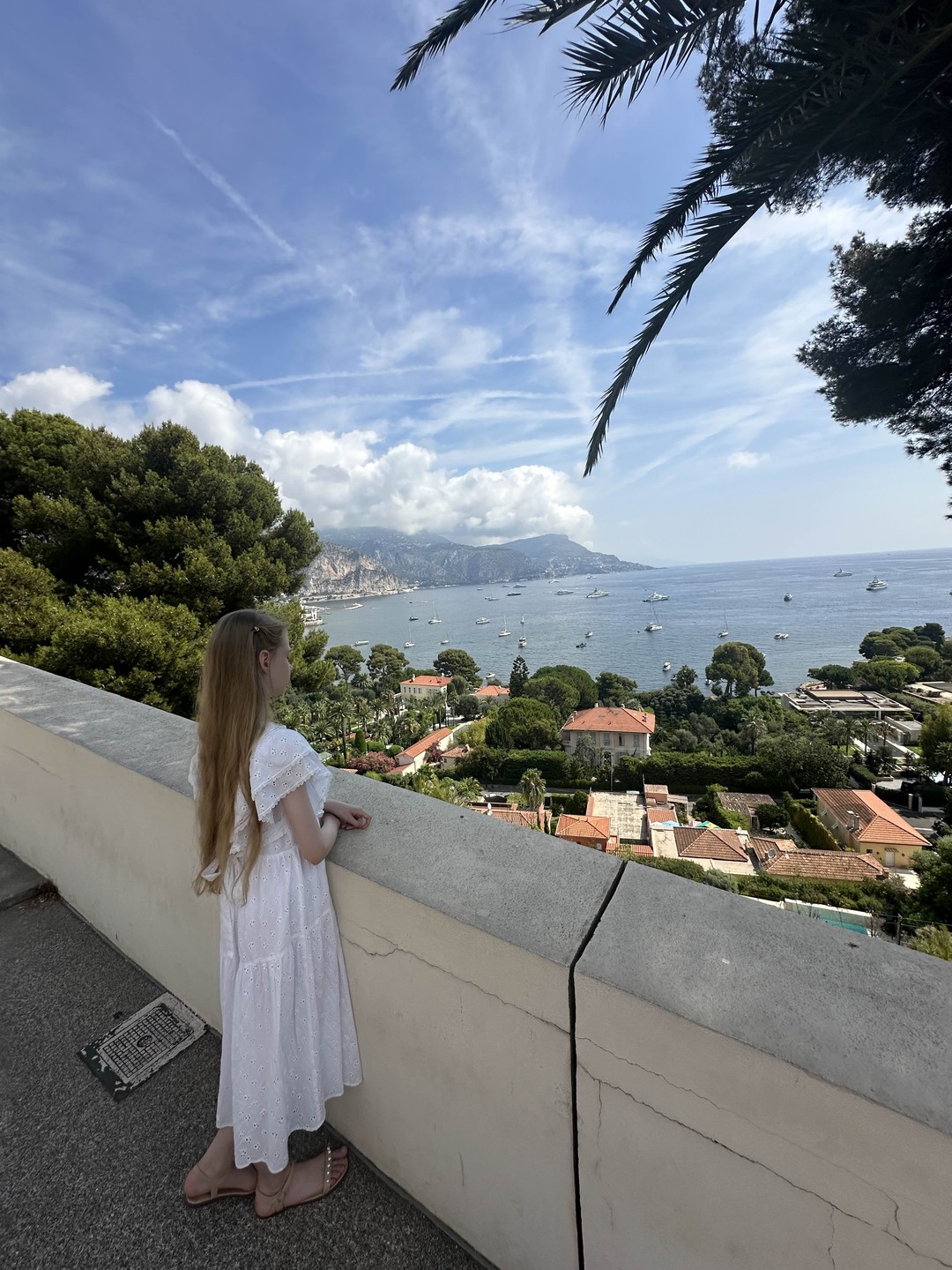 Это был прекрасный, красивый день, полный ярких эмоций и впечатлений. Дина просто умничка, время пролетело незаметно. Очень рекомендую!