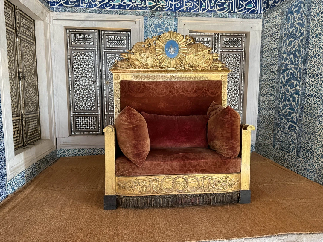 Если хотите за три часа погрузиться в историю Османской империи, понять, как устроено было государство, какие