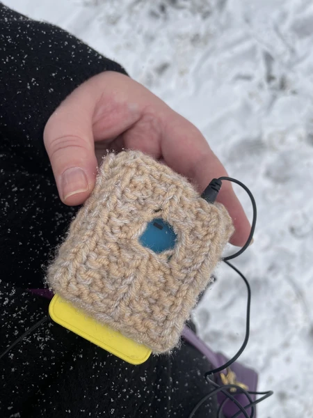 Интересная экскурсия, погружающая в атмосферу фильма Брат. Посетили все локации мест съемок, узнала больше о режиссере