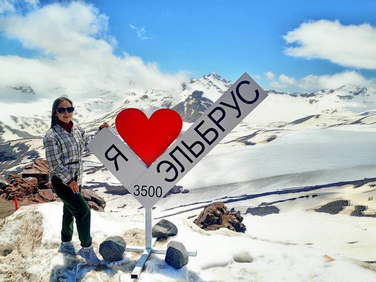 Домбай и Приэльбрусье на внедорожнике. Тур с проживанием в Кисловодске (мини-группа)