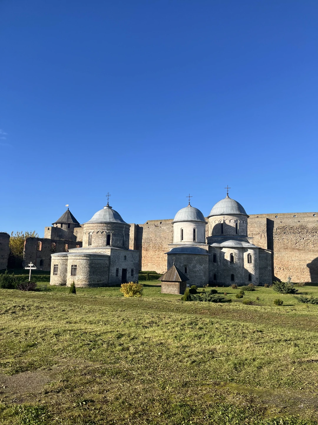 Экскурсия очень понравилась! Почерпнули много интересной,новой информации! Гид Елена- прекрасный экскурсовод,внимательна к историческим мелочам! Вся экскурсия