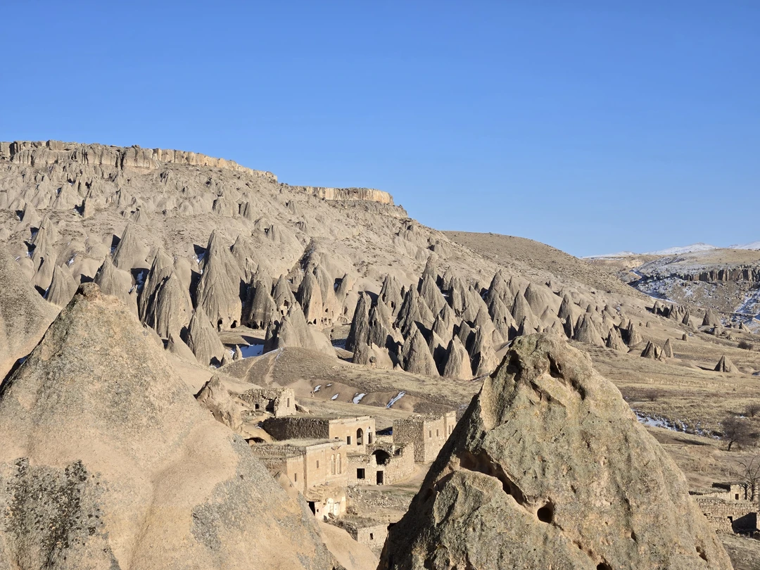 Всё было супер, в стоимость всё было включено: заходили в Деринкую, Селиме, погуляли по долине Ихлара