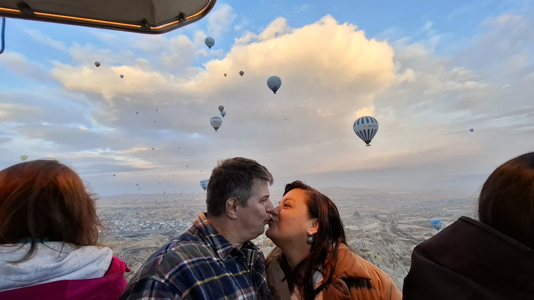 Это было романтическое путешествие для меня с мужем на 30-летнюю годовщину нашей свадьбы. Всё прошло прекрасно!