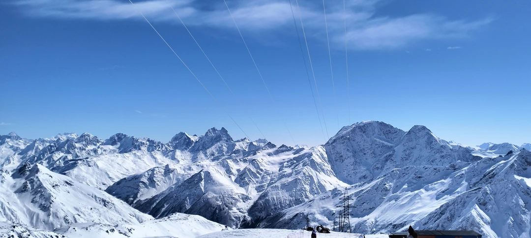 8 марта ездили на экскурсию, гид водитель Артемий. Всё прошло замечательно, продуманный интересный маршрут, рассказ по