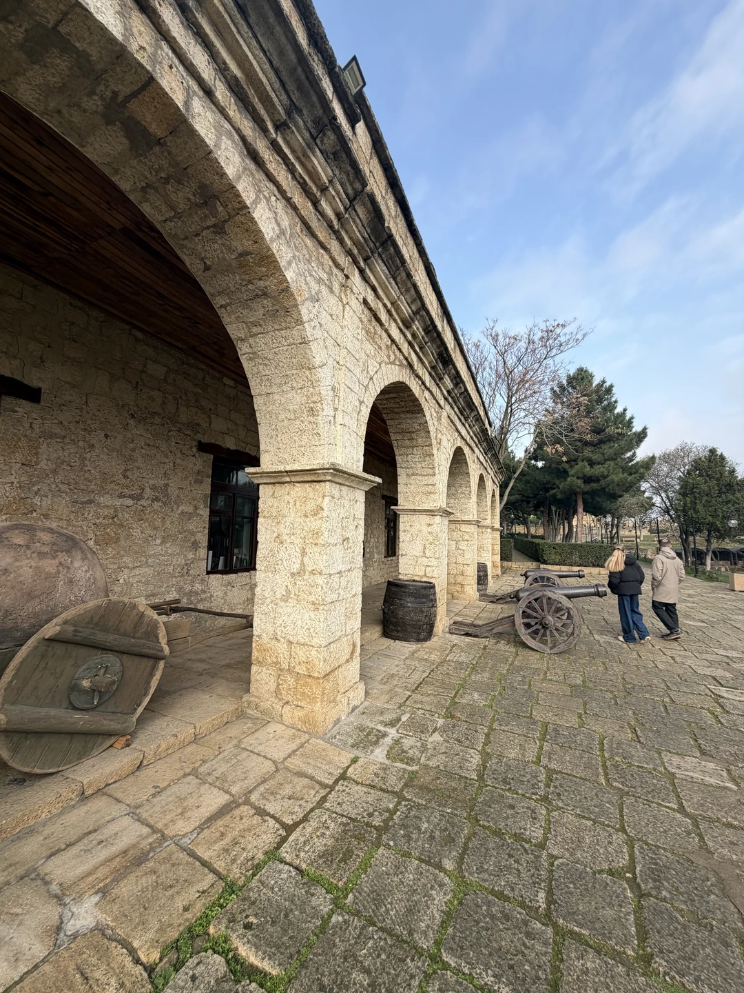 17 ноября 2025 г. Мы с семьей, двое взрослых и двое детей, были на экскурсии в