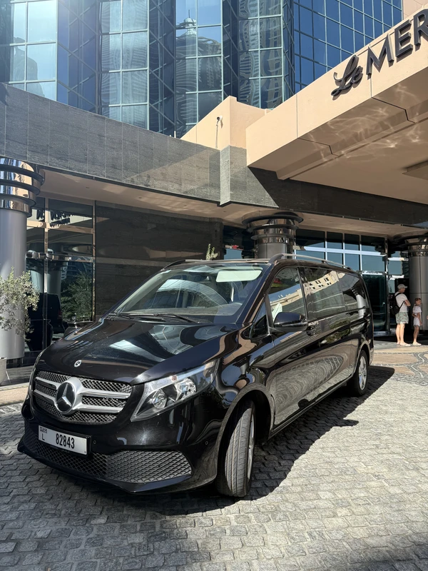 Трансфер из аэропорта Дубая в любую точку города - или наоборот