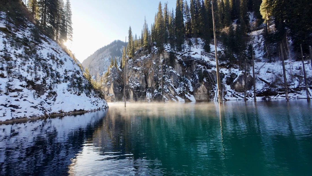 Всё включено: магия Чёрного и Чарынского каньонов, экзотика озёр Кольсай и Каинды (Артём)