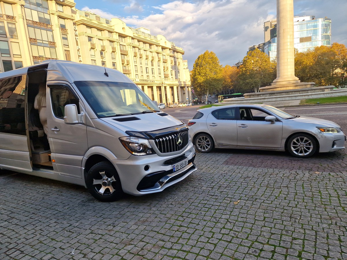 Фото Две Кахетии за 1 день: пещерный монастырь Давид-Гареджи, пустыня и город Сигнаги
