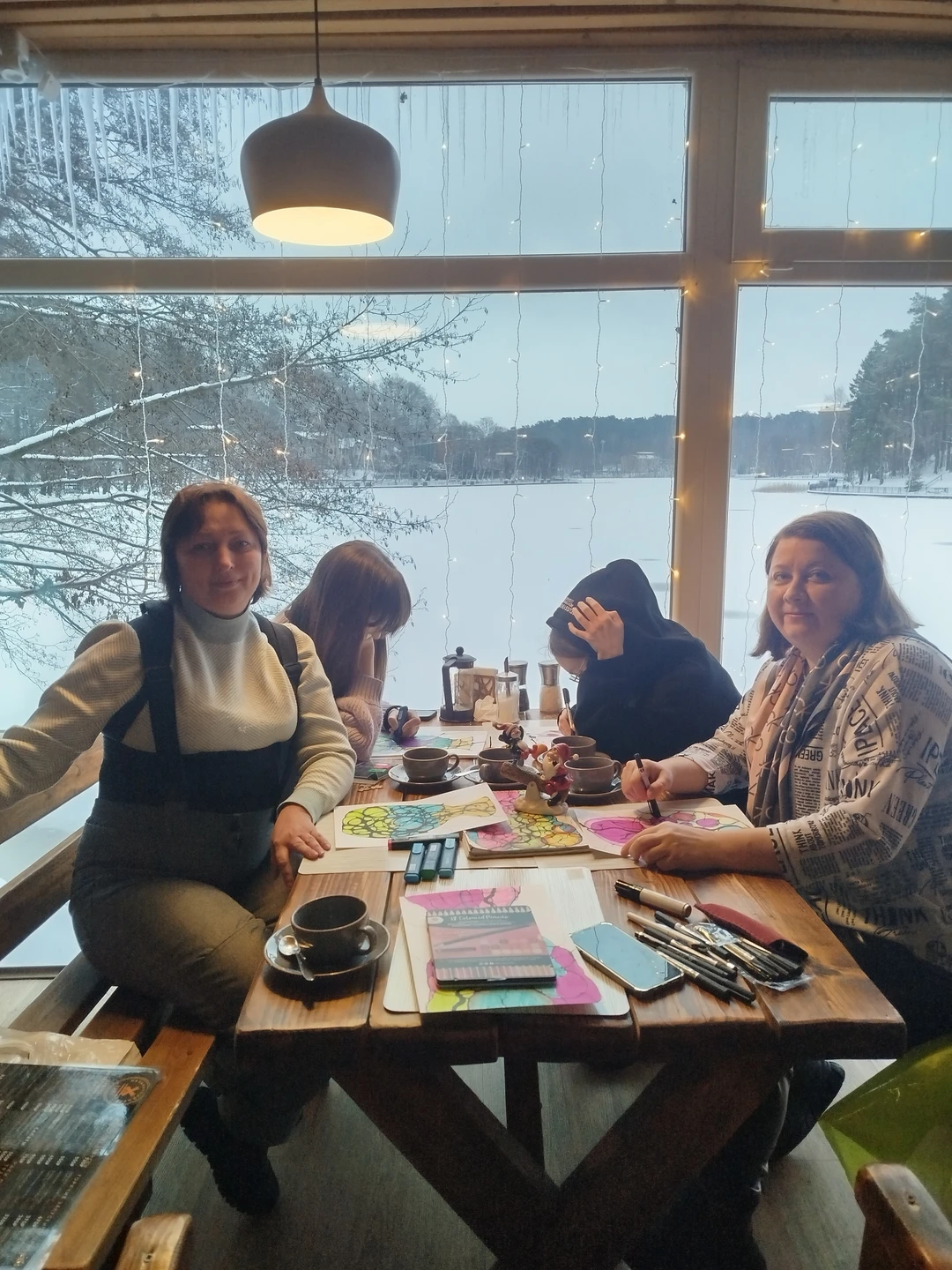 Первого января у нас состоялась встреча с Ларисой. Очень позитивный и открытый человек, быстро расположила к