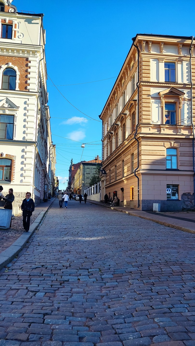 Экскурсия очень понравилась. Очень динамично, интересно и познавательно