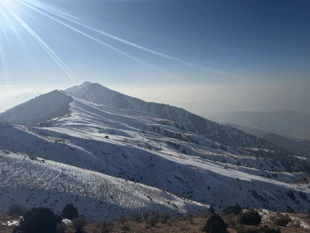 Отличная экскурсия! Посетили множество интересных и красивых мест: * Институт солнца с сопровождающим нас научным сотрудником