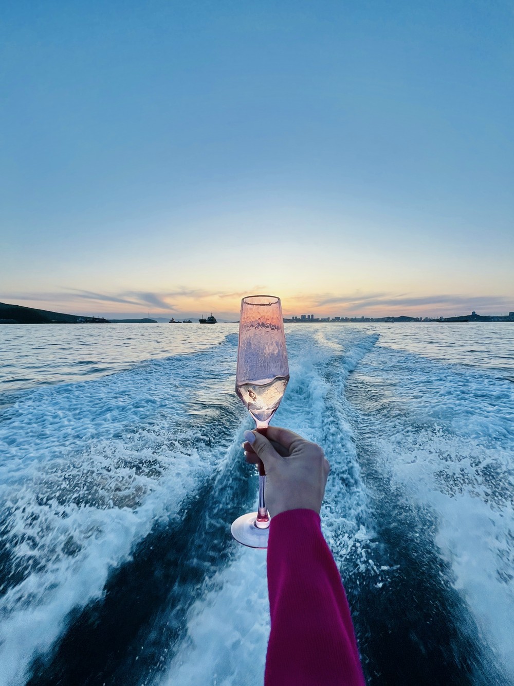 По Японскому морю — на прогулочном катере! (13/15)