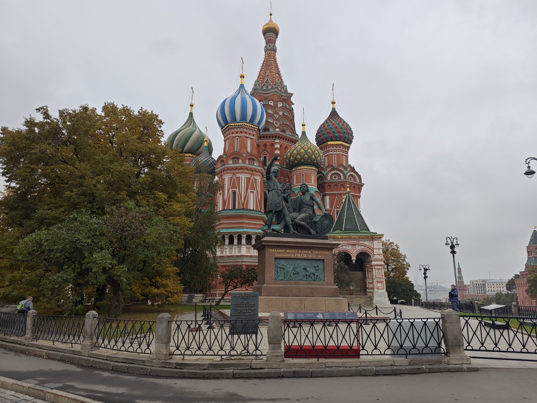 Посвящение в москвичи: экскурсия по Красной площади для детей от 7 до 14 лет (Сергей)