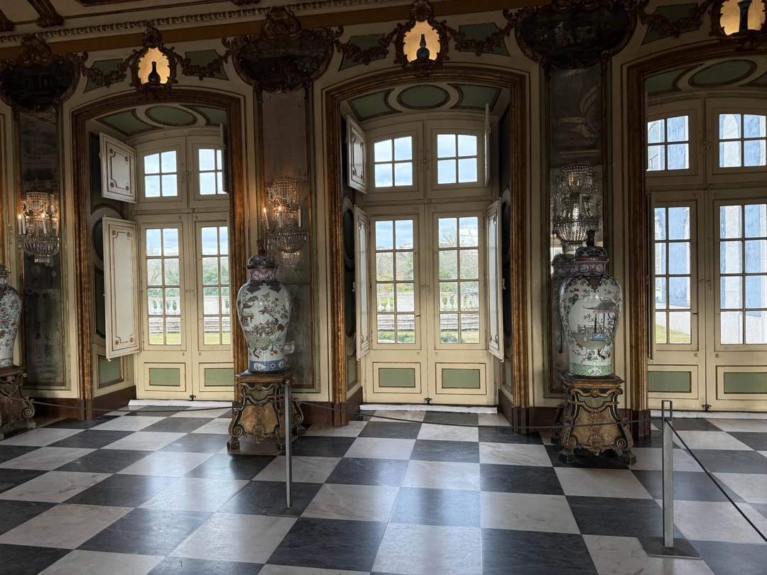 Экскурсия получилась очень интересная: красивые места, много исторических фактов, приятный экскурсовод, который умеет подстраиваться под потребности