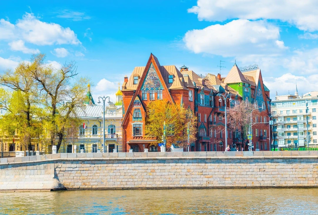 Необычные здания Москвы: дом Перцовой