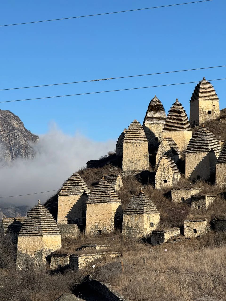 Наша поездка состоялась 30 декабря, и это был чудесный день! Наш гид Григорий был просто великолепен