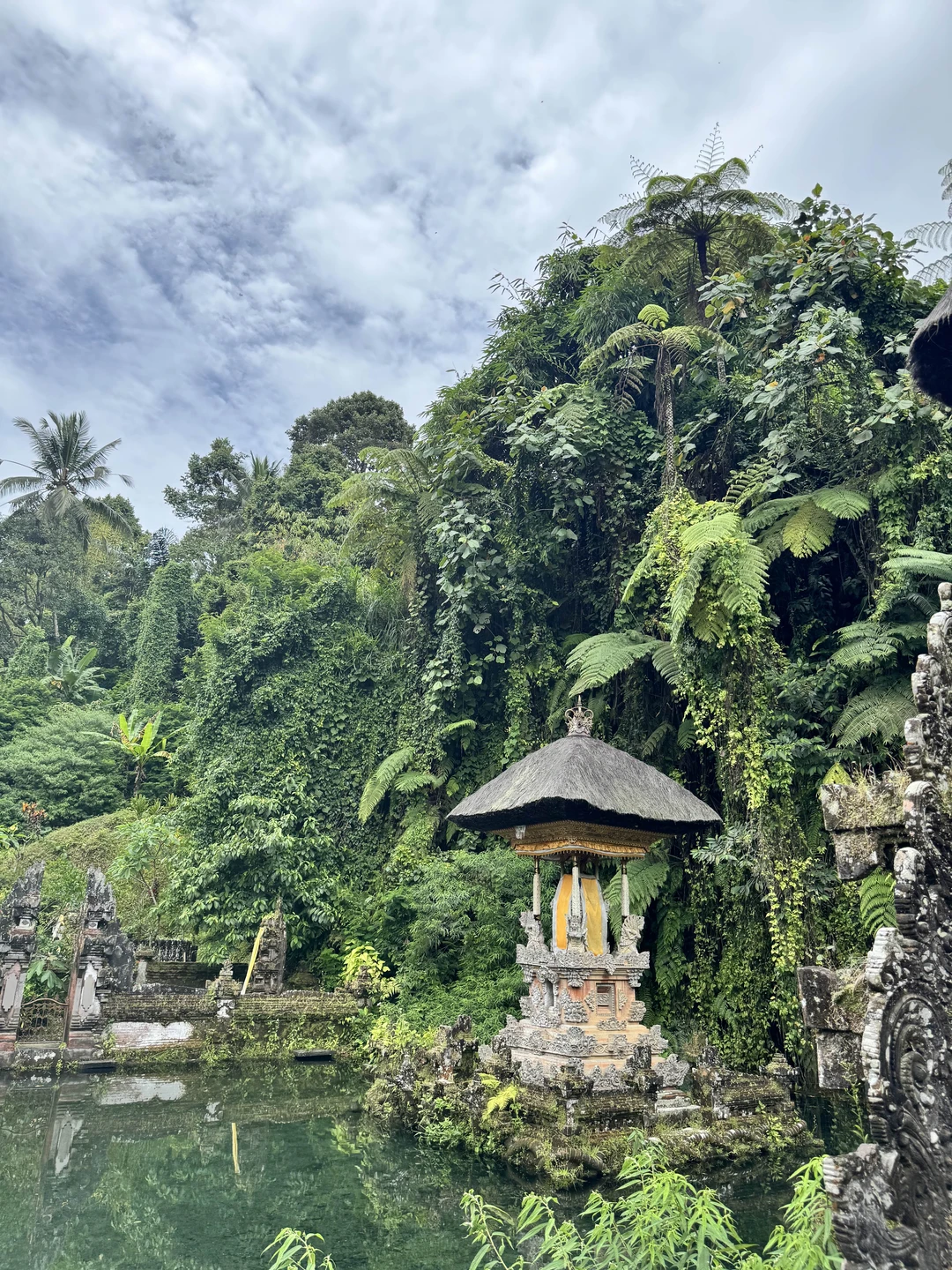 Экскурсия была очень увлекательной и разнообразной, с утра нас забрали на трансфере и мы поехали на