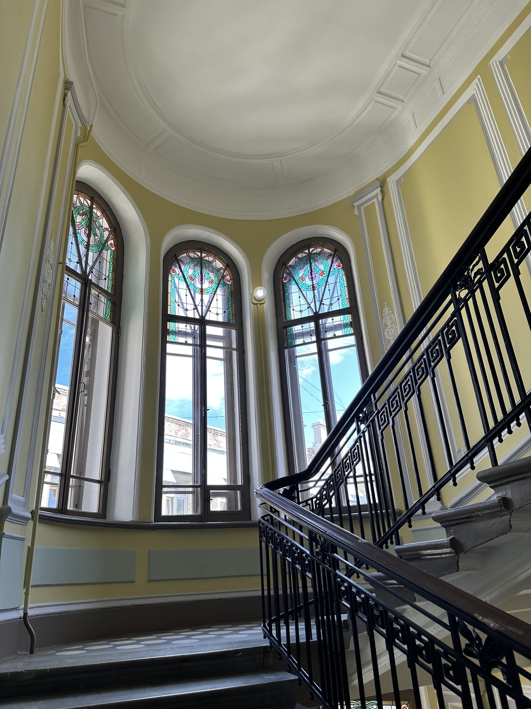 Петроградская сторона снаружи и изнутри (Мария)