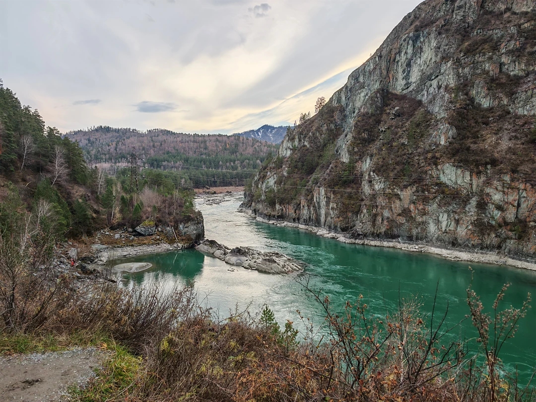 Мы очень благодарны Олегу за чудесную экскурсию! С душой подходит к своему делу. Гибко подстраивается под