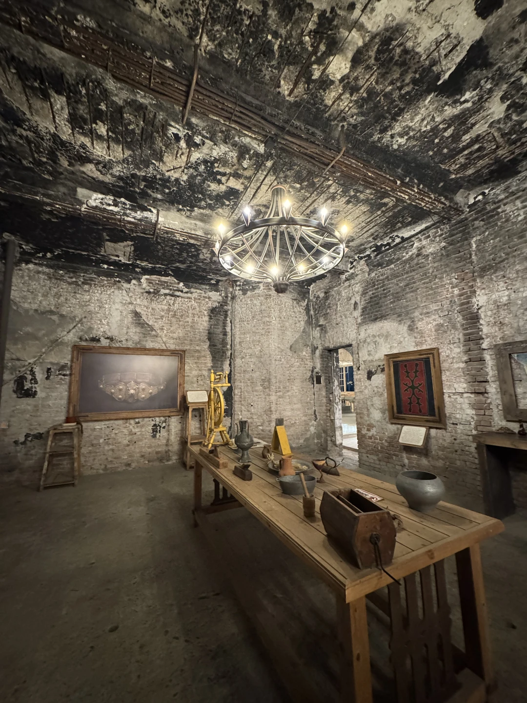 Большое спасибо Мансуру за замечательную экскурсию для нашей команды! Грозный встретил нас хорошей ясной погодой и