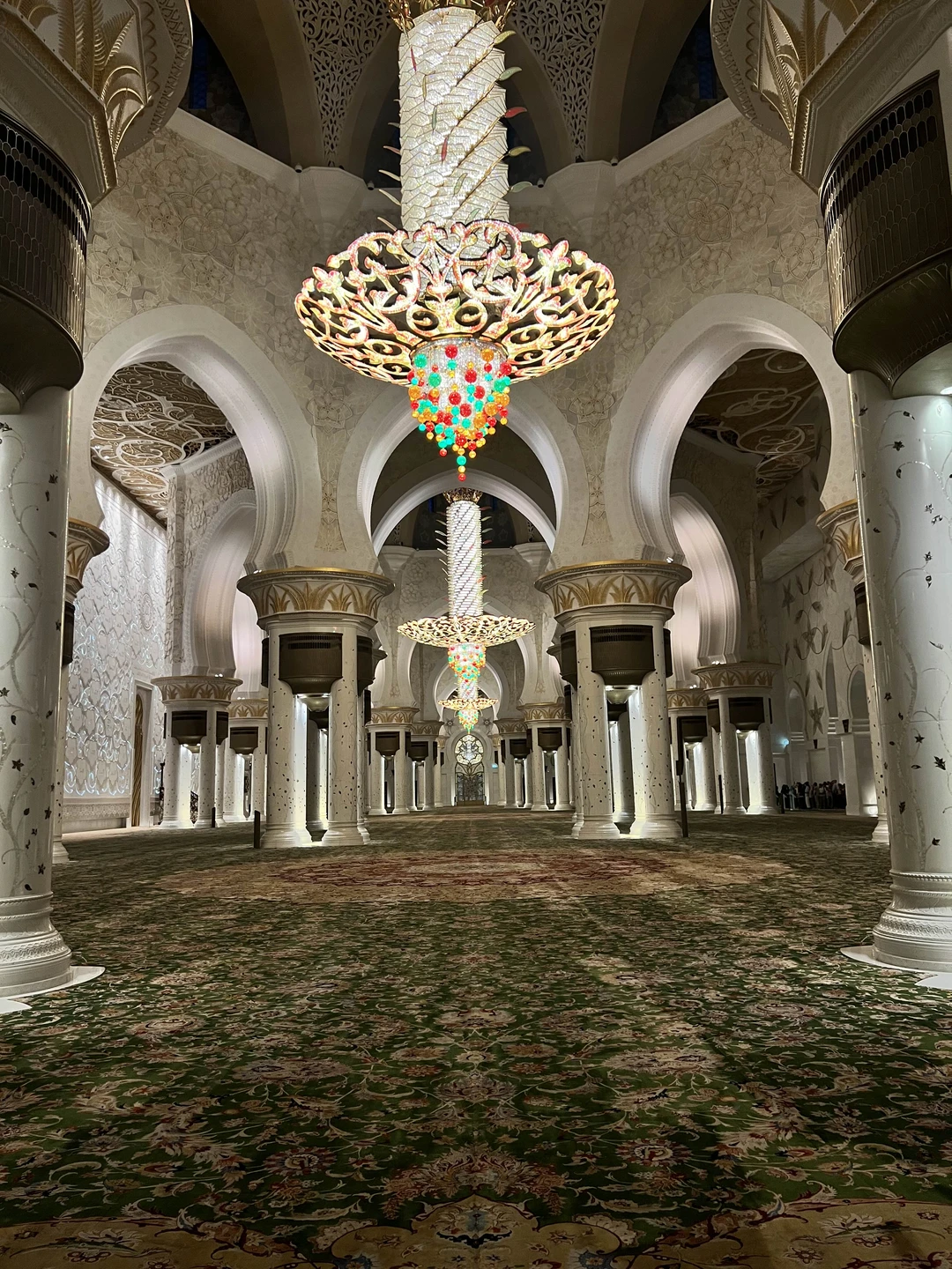 Хочется выразить благодарность Фаруху, который всегда был на связи, все подробно рассказал т подготовил к экскурсии