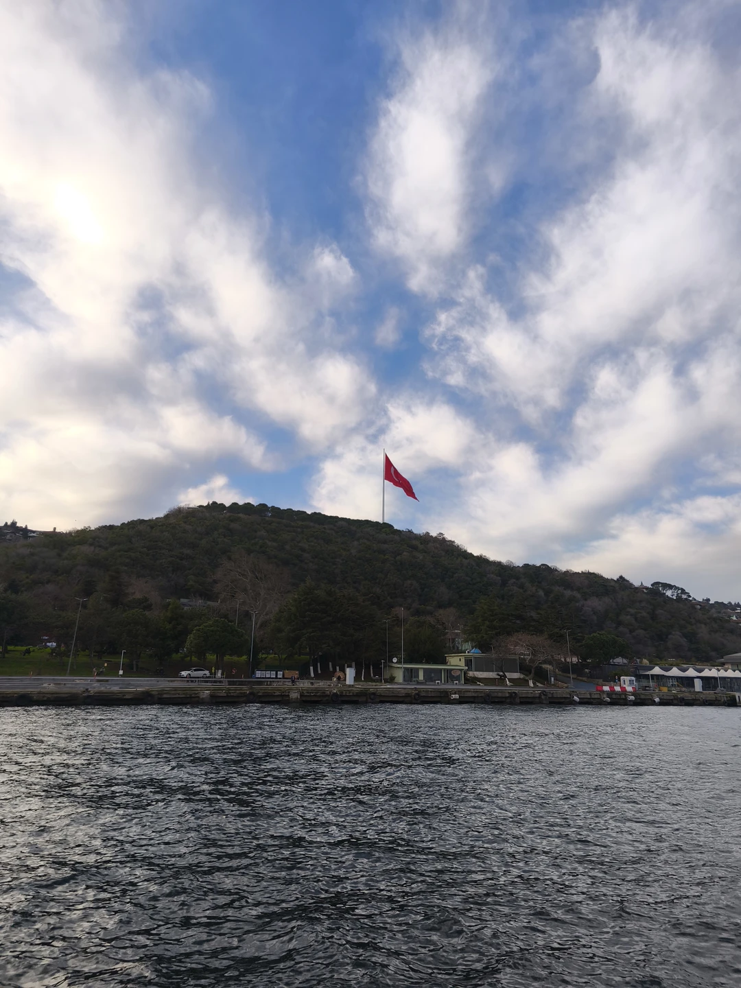 Морская прогулка по Босфору с аудиогидом (Анастасия)