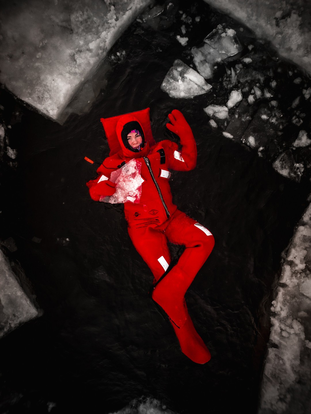 Ребята молодцы! Плавание проходило в дружеской отмосфере,Александр проинструктировал по технике и безопасности,предупреждал по опыту,как лучше не