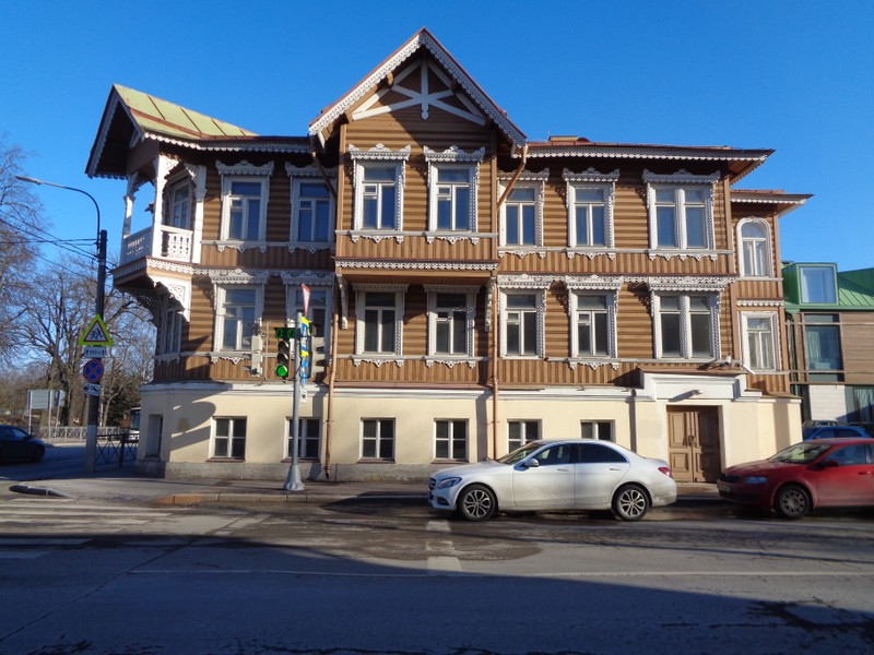 Уютный город Петергоф