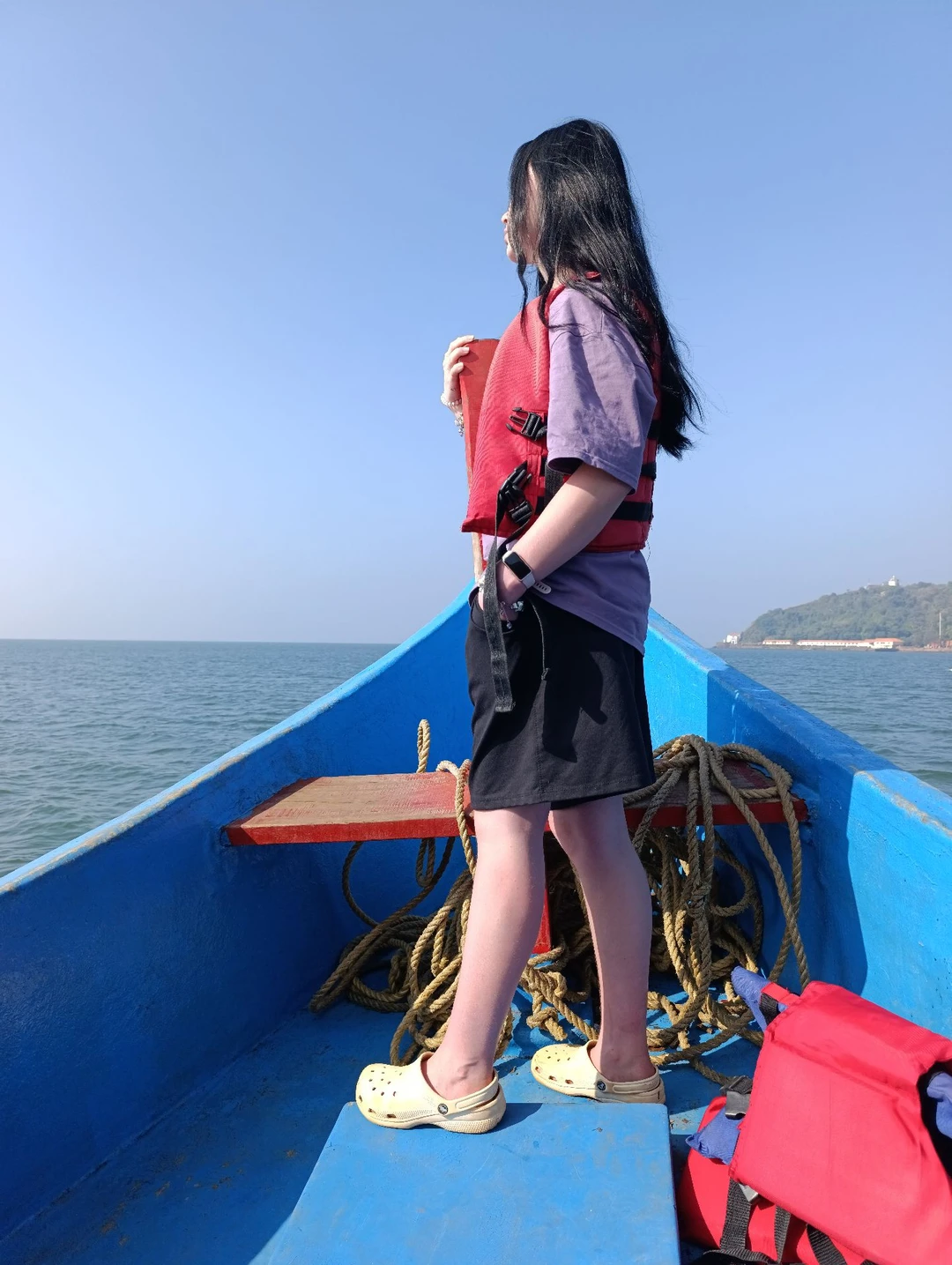 Вечером на кануне экскурсии организатор Анна написала время забора с гостиницы и номер автобуса и по