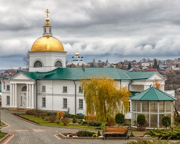 Фото достопримечательности: Знаменский монастырь