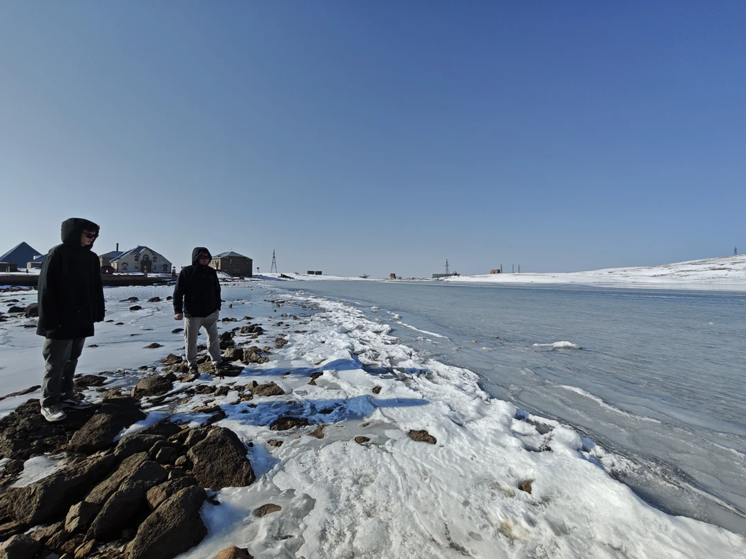 Трансфер из Еревана к Гарни, Симфонии камней, Гегарду и озеру Севан (Валерия)
