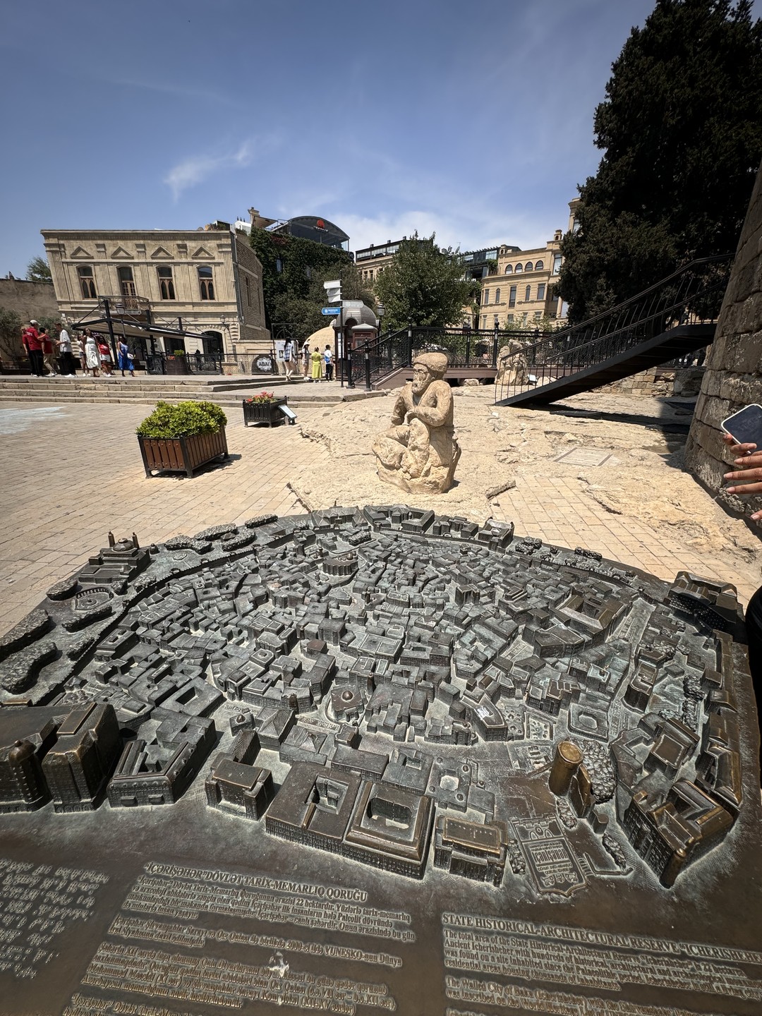 Отличная насыщенная экскурсия почти на весь день 👍 обошли весь старый город пешком и посмотрели на