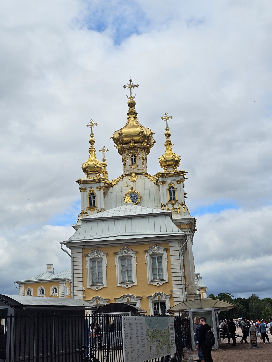 Очень интересная экскурсия, наш экскурсовод Ксения, очень профессионально и интересно преподнесла материал, много нового и интересного